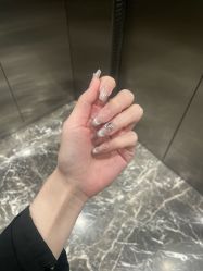 -UGIRL有个美甲