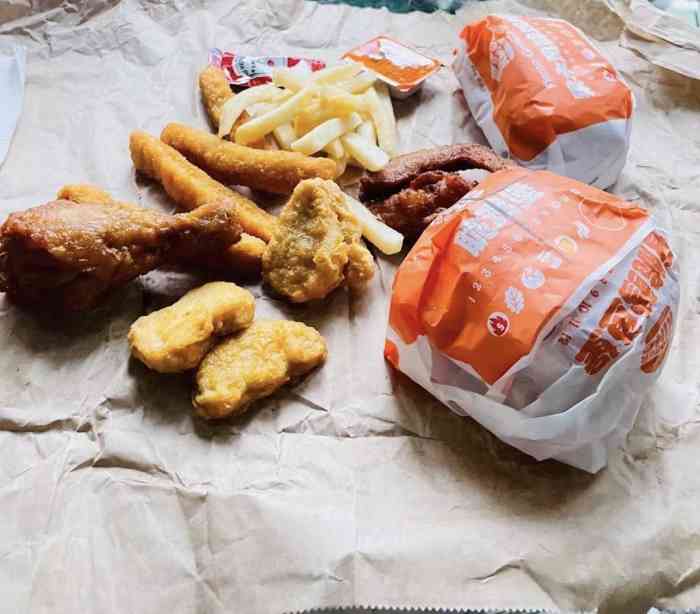 1人赞1百里晴川1月9日 0:20打分快餐麦记kfc和汉堡王三者之间还是最爱