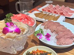 -佬土鹅肠火锅(解放路店)