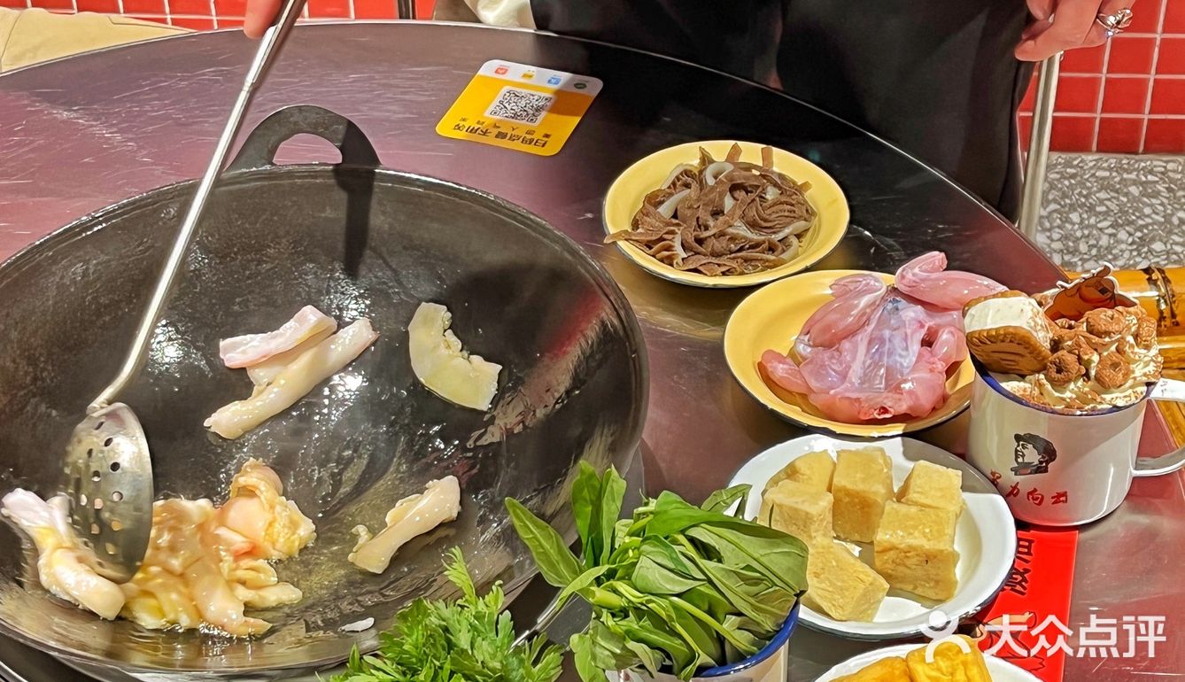 终于在厦门吃到现炒锅底的地摊火锅❗️