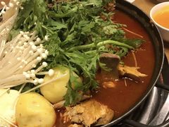 -喇喇排骨火锅·传统韩式脊骨汤(望京西园总店)