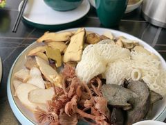 -野菌皇海景野生菌火锅(滨海大道店)