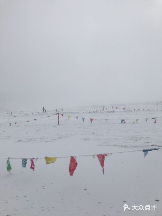 太子岭滑雪场图片