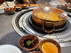 -阿山卓·野生菌火锅·纳西火塘烤肉