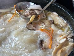 -南渝食府.墨脱石锅松茸鸡