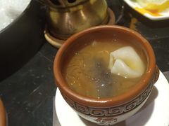 佛跳墙-小天鹅戴斯酒店鲸鲨百汇创作料理