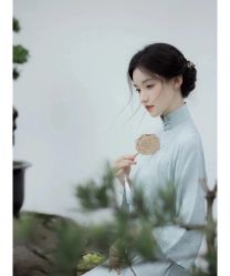 -租旗袍租礼服馆