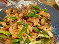 -关东小磨东北菜(上海长风大悦城店)