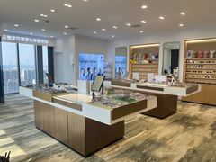 -三目眼镜·蔡司视觉合作店(青浦宝龙店)