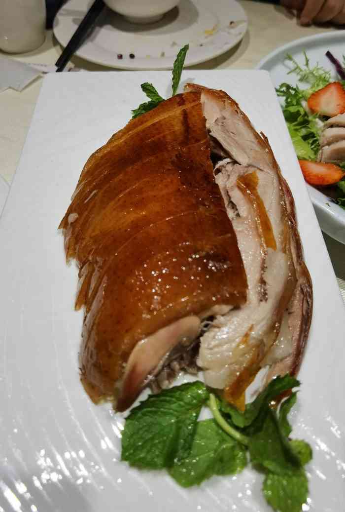 在前门 · 北京烤鸭专门店(五月花广场店)-"不太好吃,鸭皮太够 太肥腻