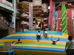 -蒙特利亲子乐园