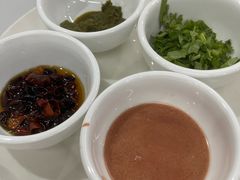 -一口猪海鲜浑锅·东北家常菜