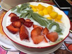 士多啤梨芒果绿茶拉面-甜心妈妈·榴莲星级糖水(北京路总店)