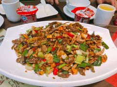 卜豆角炒鸡杂-刘胖子家常菜·蹄花焖藕(兴业店)