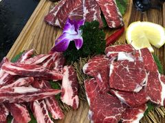-臻牛烤肉
