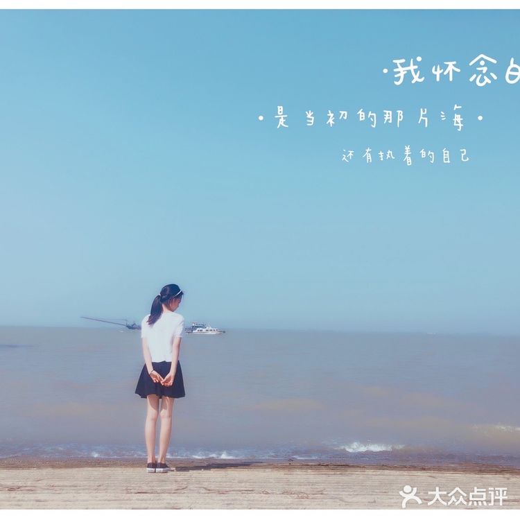 慈氏塔位于汴河街往下游走的一条老街里面，因为街道很老