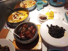 -荷塘秋月·本帮江浙菜(国权路店)