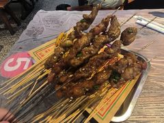 -老街烧烤大排档·地道湖北菜·龙虾馆(汉口火车站店)