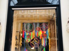 -文艺复兴百货(米兰大教堂广场店)