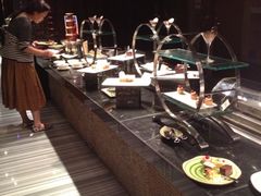 自助取餐区-唐拉雅秀酒店-西锦汇空中BBQ·思创餐厅