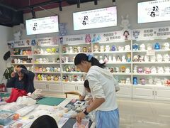 -郑在DIY·潮玩银饰绘画手作(中央大道旗舰店)