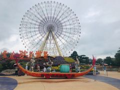 -七彩云南欢乐世界