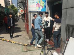 -奔马滚轴溜冰场