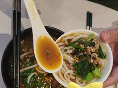 传统过桥米线-云腾食府·云南菜