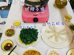 -墨脱石锅椰子鸡•海鲜糟粕醋(榆亚路店)