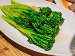 -小三峡食府(西五路店)