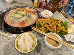 -阿婆情腊排骨火锅(忠义店)