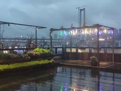 -冰冰龙虾·江湖菜·花园江景餐厅