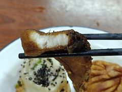 -梅记大块头爆鱼店(乍浦路店)