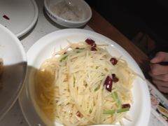 -江渔儿酸菜鱼(奥园广场金发购物中心店)