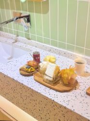 -悦瑢港湾科技美肤芳疗美容