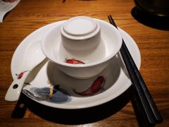 餐具摆设-杭百味·大众精选杭帮菜(西湖音乐喷泉店)