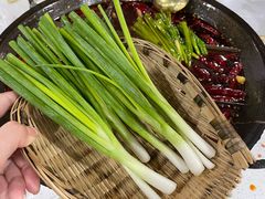 -正贰捌经重庆老火锅(建设路店)