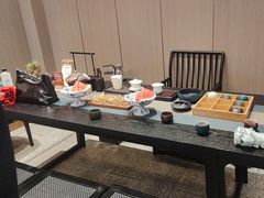 -忆江南·临江鱼馆