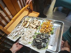 -野菌皇海景野生菌火锅(滨海大道店)
