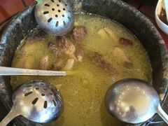 -鲁朗纳麦石锅鸡庄园
