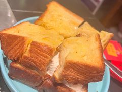 冰淇淋面包-呼伦一只牛·烧串酒场(陆家嘴店)