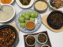 -梅利汴京烤鸭•开封豫菜地标店(东大街店)