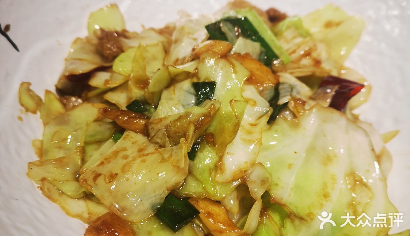 假期来宁春城吃饭的人真是人山人海哦，好不容易找到了一