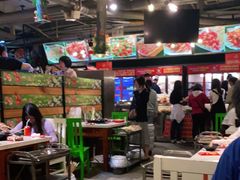 大堂-钢管厂歆瑞源油卤串串香(春熙路太古里店)