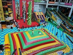 -蒙特利亲子乐园