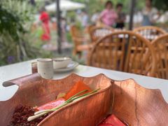 -墨居上隐·院子里火锅(峨眉店)