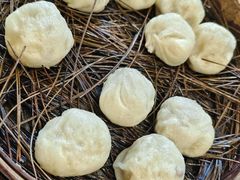 -佬钱湾仔(衣裳街店)