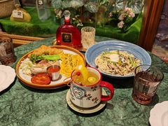 -秘密旅行Bonjour(黑金冠 江南西店)