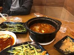 -三鞭一花·独一处·元英砂锅(海光寺店)