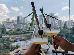 -包整·丝娃娃(一览甲秀楼风景店)